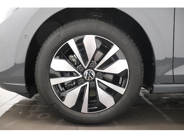 Volkswagen Golf 1.5 TSI Golf VIII Move