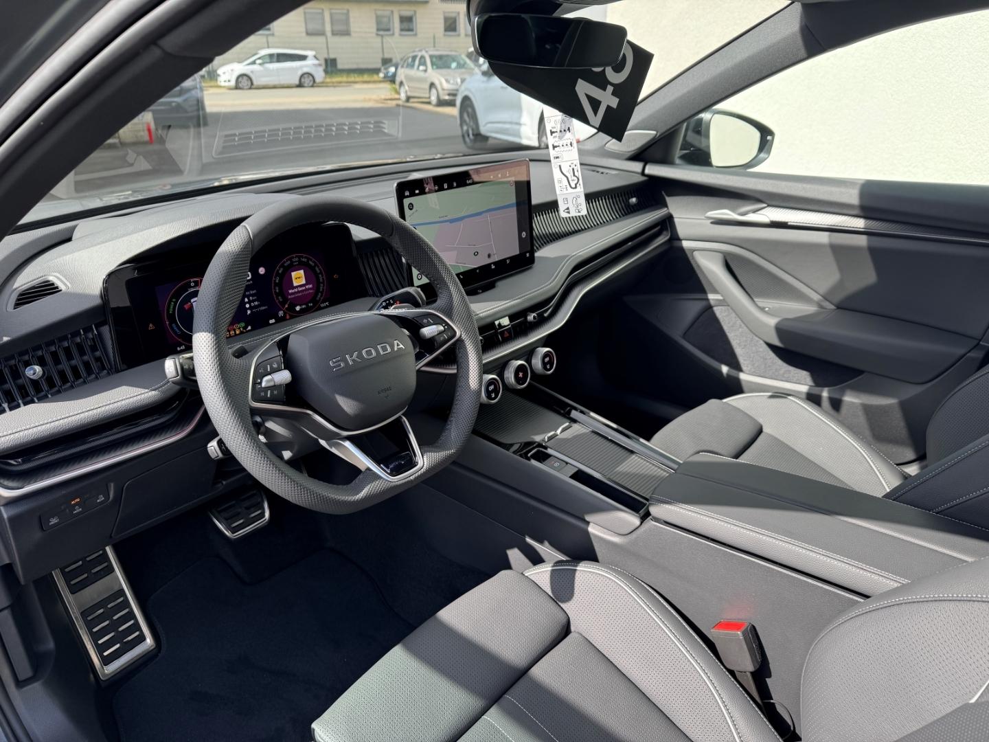 Skoda Superb 1.5 TSI Sportline iV