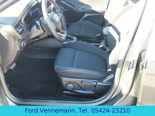 Ford Focus ST Line Wagon