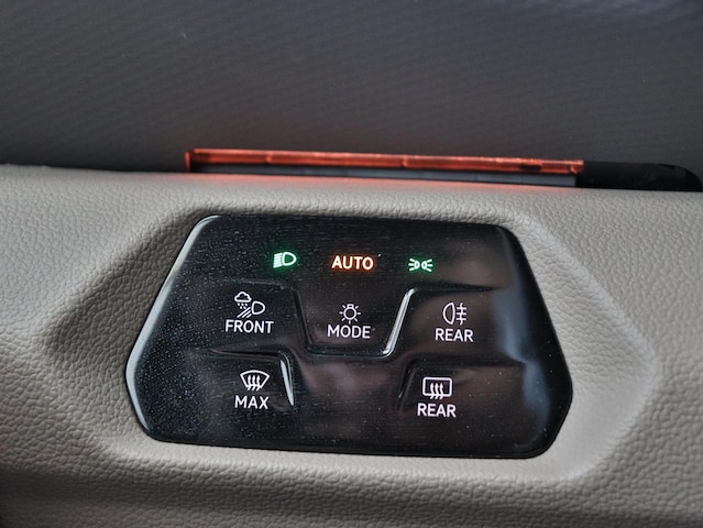 Volkswagen Multivan DSG Lang Style T7