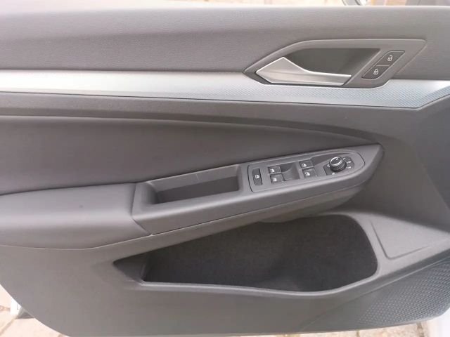 Volkswagen Golf 1.5 eTSI DSG Golf VIII