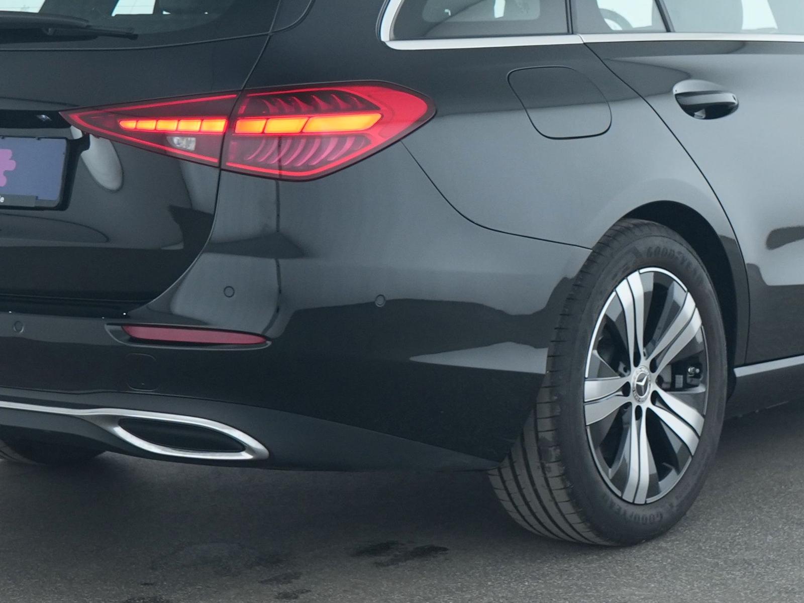 Mercedes-Benz C 200 AVANTGARDE C 200 d