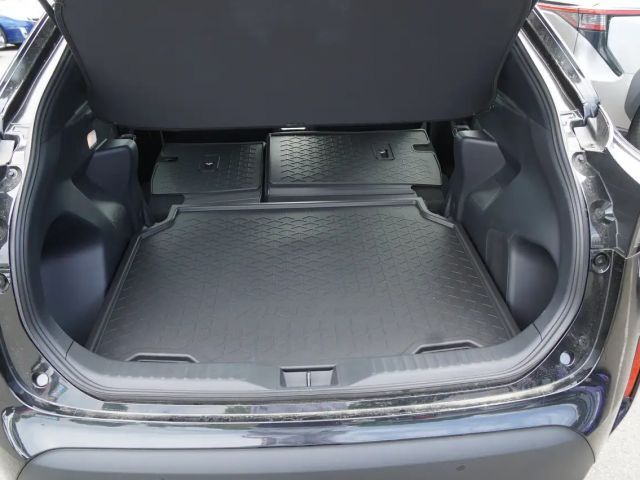 Toyota Yaris Cross Team D