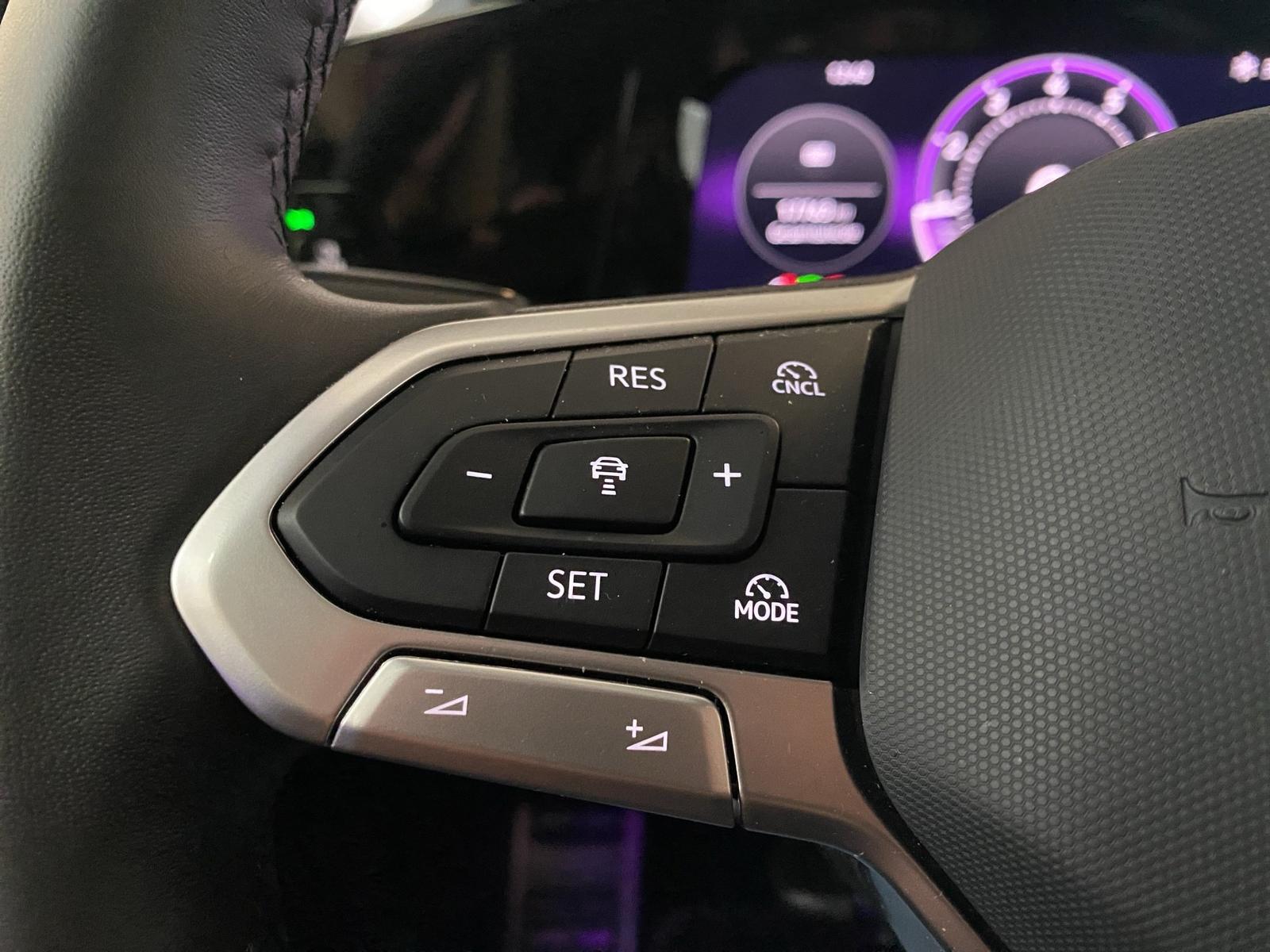 Volkswagen Golf 1.5 eTSI BMT DSG Golf VIII Life