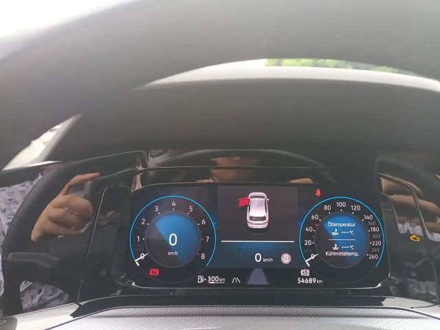 Volkswagen Golf Active