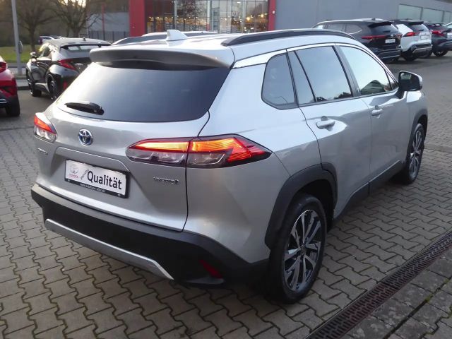 Toyota Corolla Cross Team D