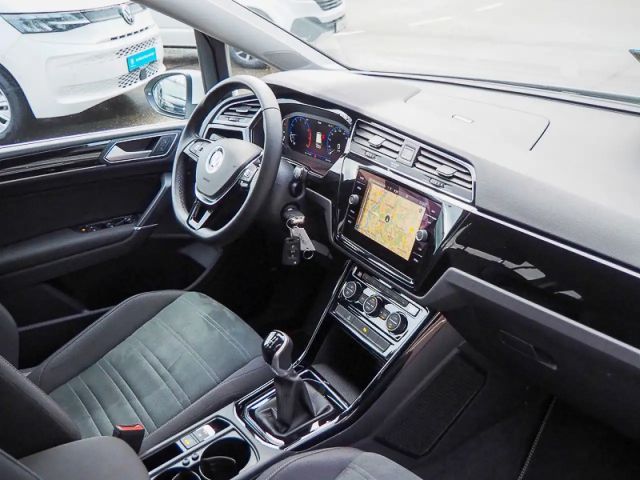 Volkswagen Touran 1.5 TSI Highline