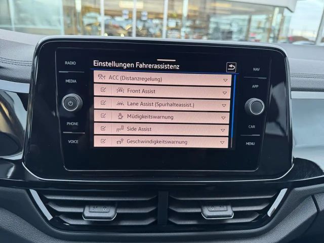 Volkswagen T-Roc 1.5 TSI DSG R-Line