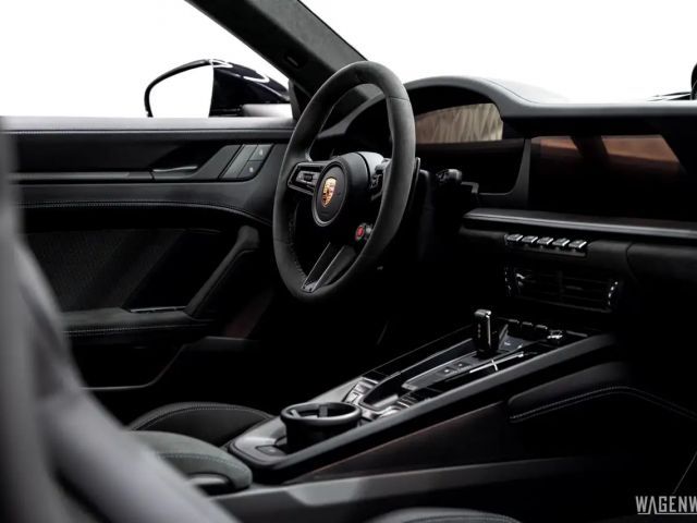 Porsche 992 Carrera Coupé GTS Turbo