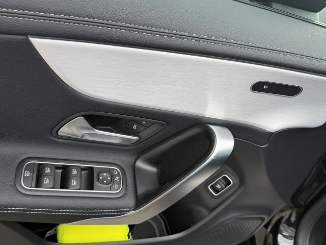 Mercedes-Benz CLA 180 Shooting Brake