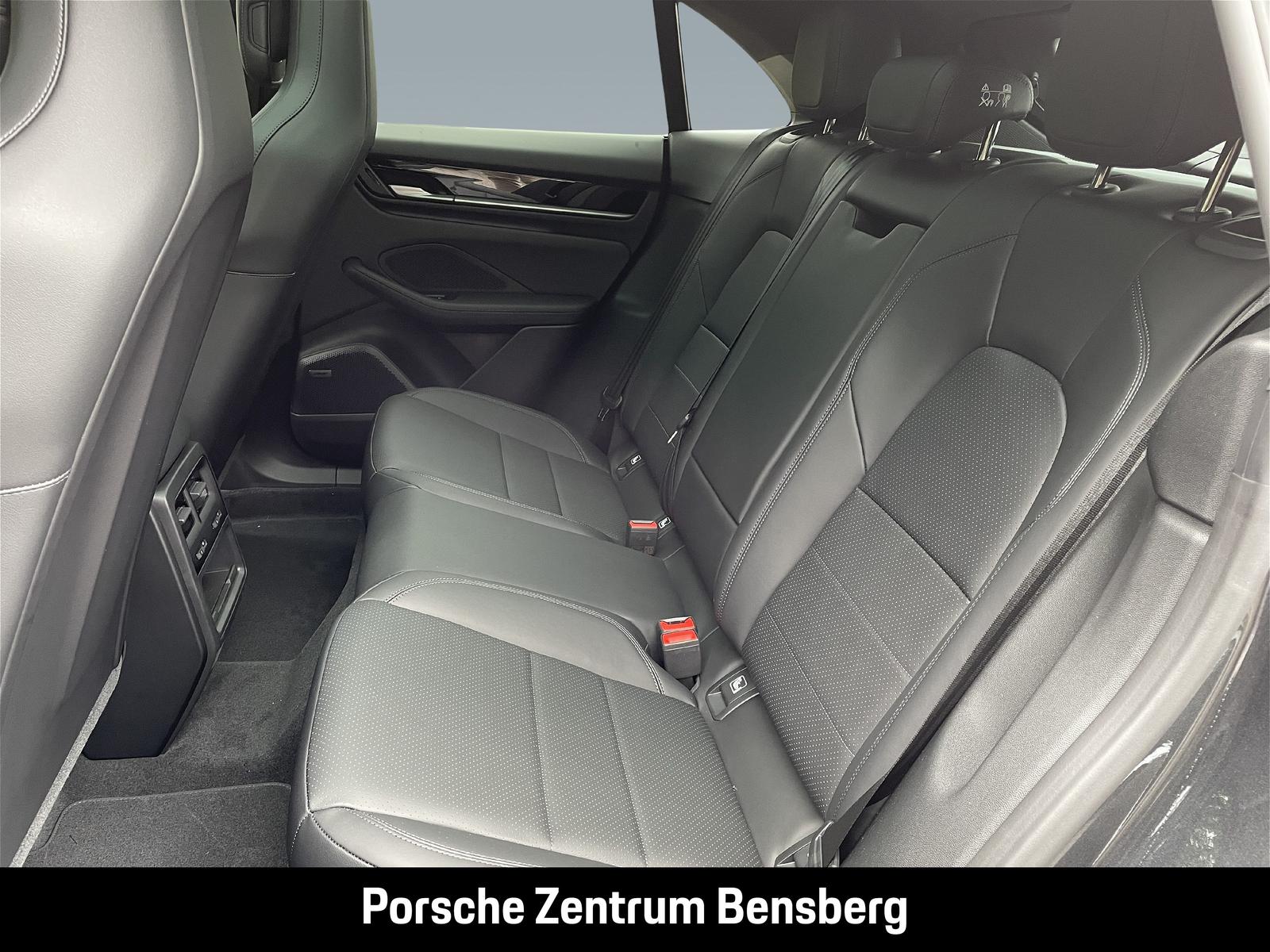 Porsche Macan Electric