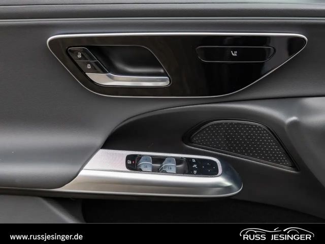 Mercedes-Benz E 200 AVANTGARDE Estate