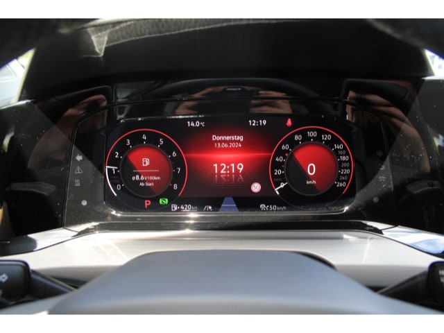 Volkswagen Golf 1.5 eTSI Style Variant