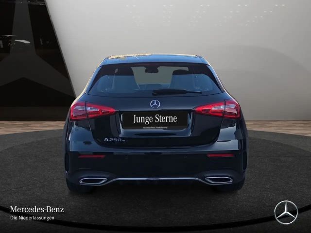 Mercedes-Benz A 250 A 250 e AMG Line
