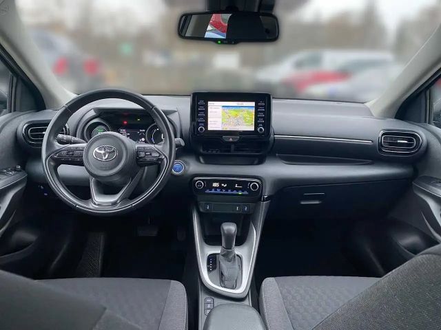 Toyota Yaris Hatchback Hybride Team D