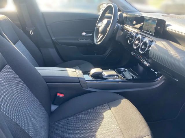 Mercedes-Benz CLA 200 CLA 200 d Shooting Brake