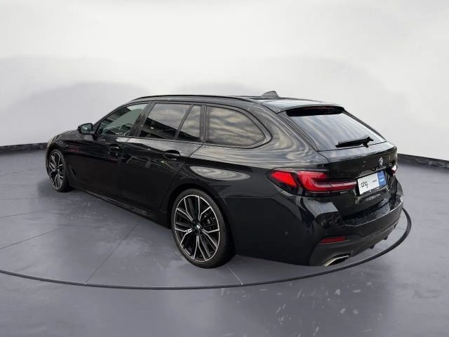 BMW 530 530d M-Sport Touring xDrive