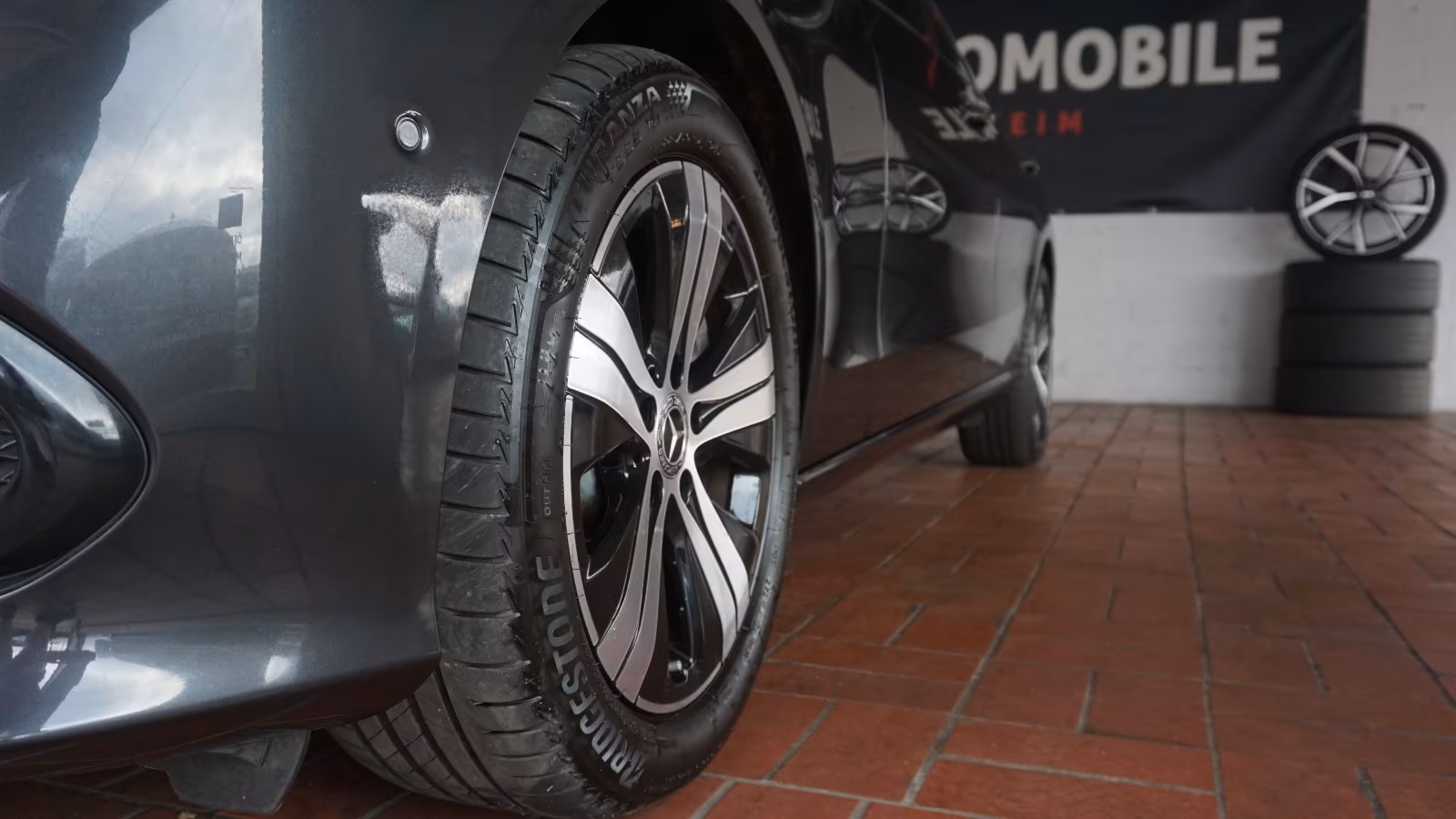 Mercedes-Benz C 300 4MATIC Sedan