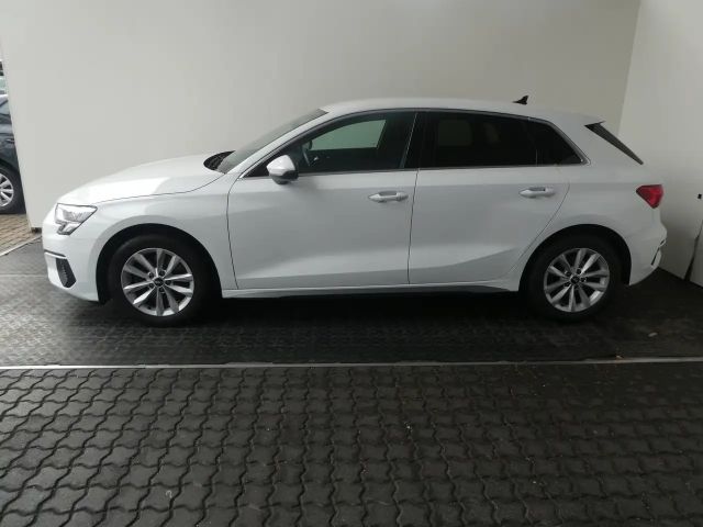 Audi A3 30 TFSI Sedan