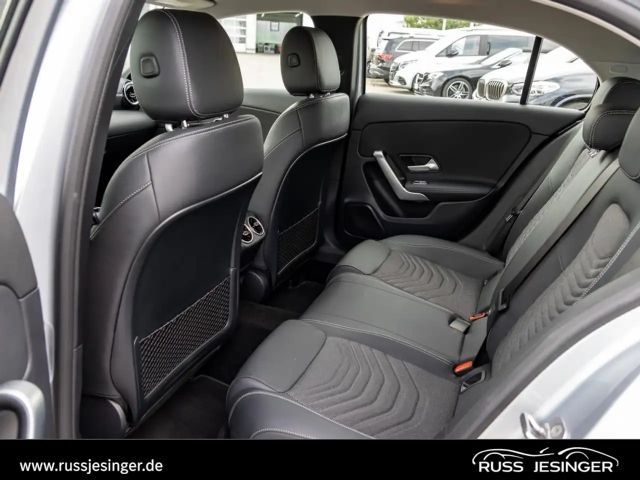 Mercedes-Benz A 200 Progressive