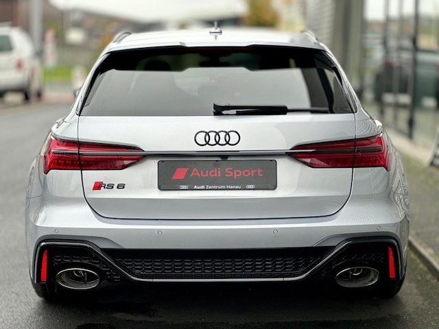Audi RS6 Avant Quattro