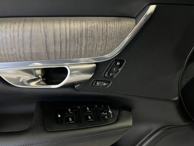 Volvo V90 AWD Inscription Recharge T6