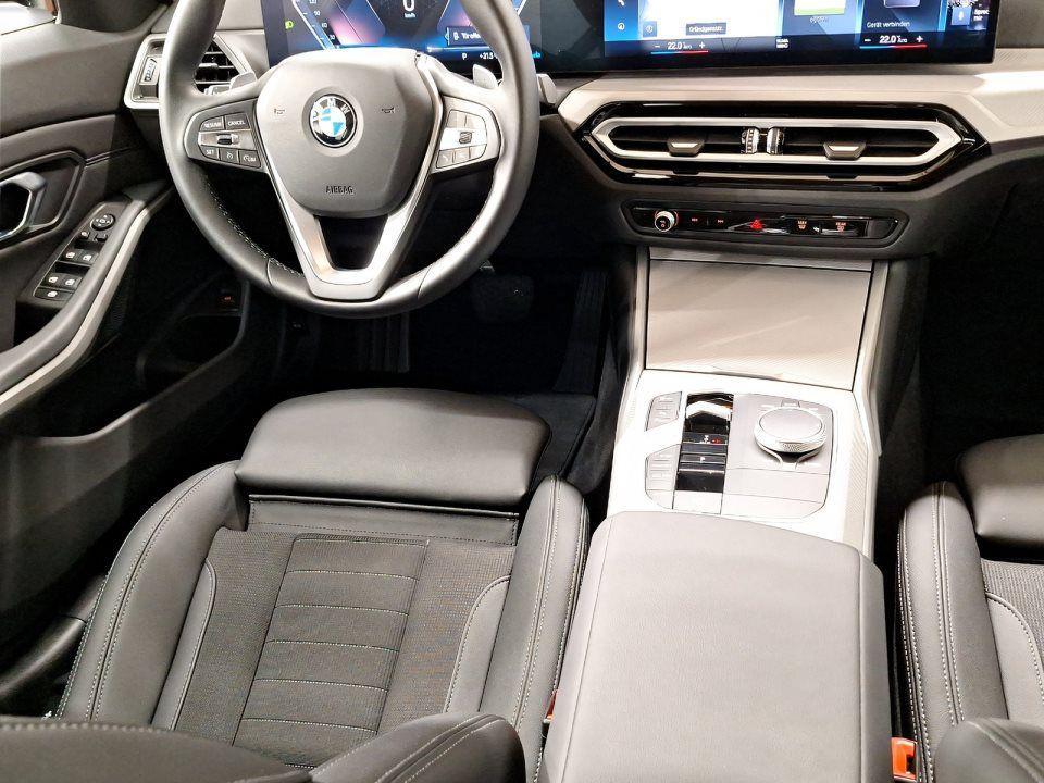 BMW 330 330i Touring xDrive