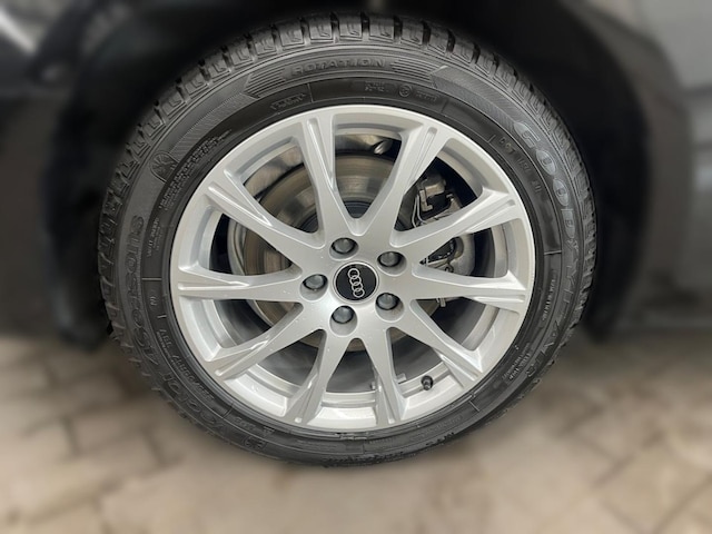 Audi A4 35 TFSI Avant S-Tronic