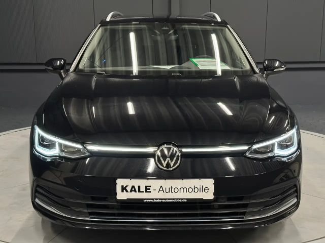 Volkswagen Golf 1.5 eTSI DSG Style Variant