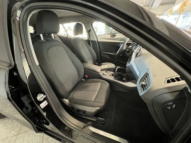 BMW 116 116d Advantage pakket Sedan