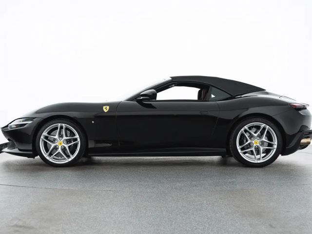 Ferrari Roma Spider