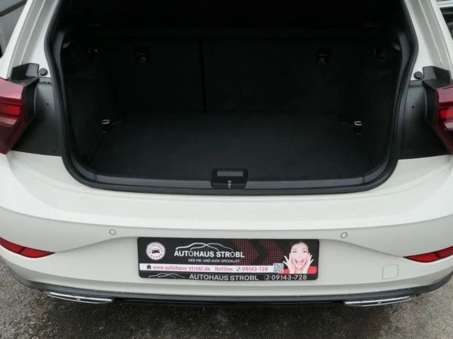 Volkswagen Polo DSG R-Line