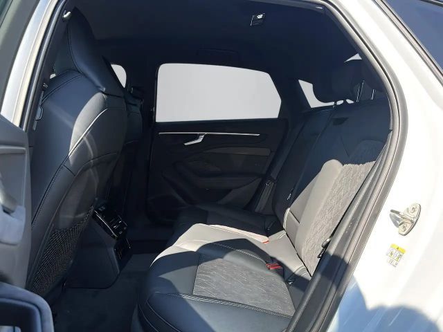 Audi A6 Hybride Quattro Sedan