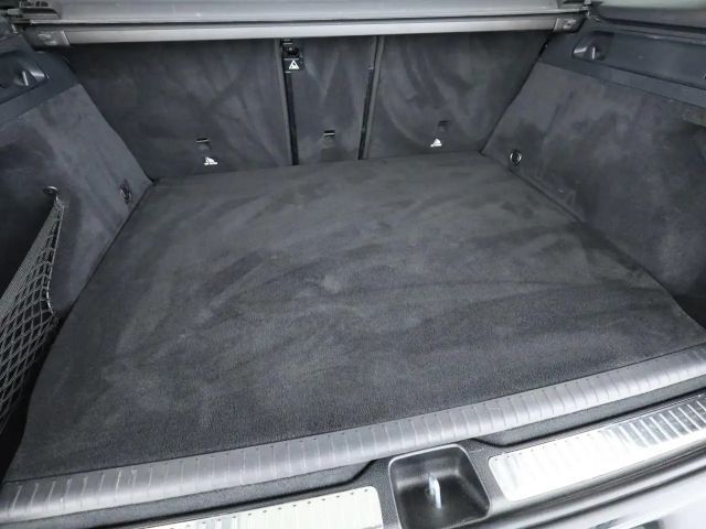 Mercedes-Benz GLC 300 4MATIC AMG Line