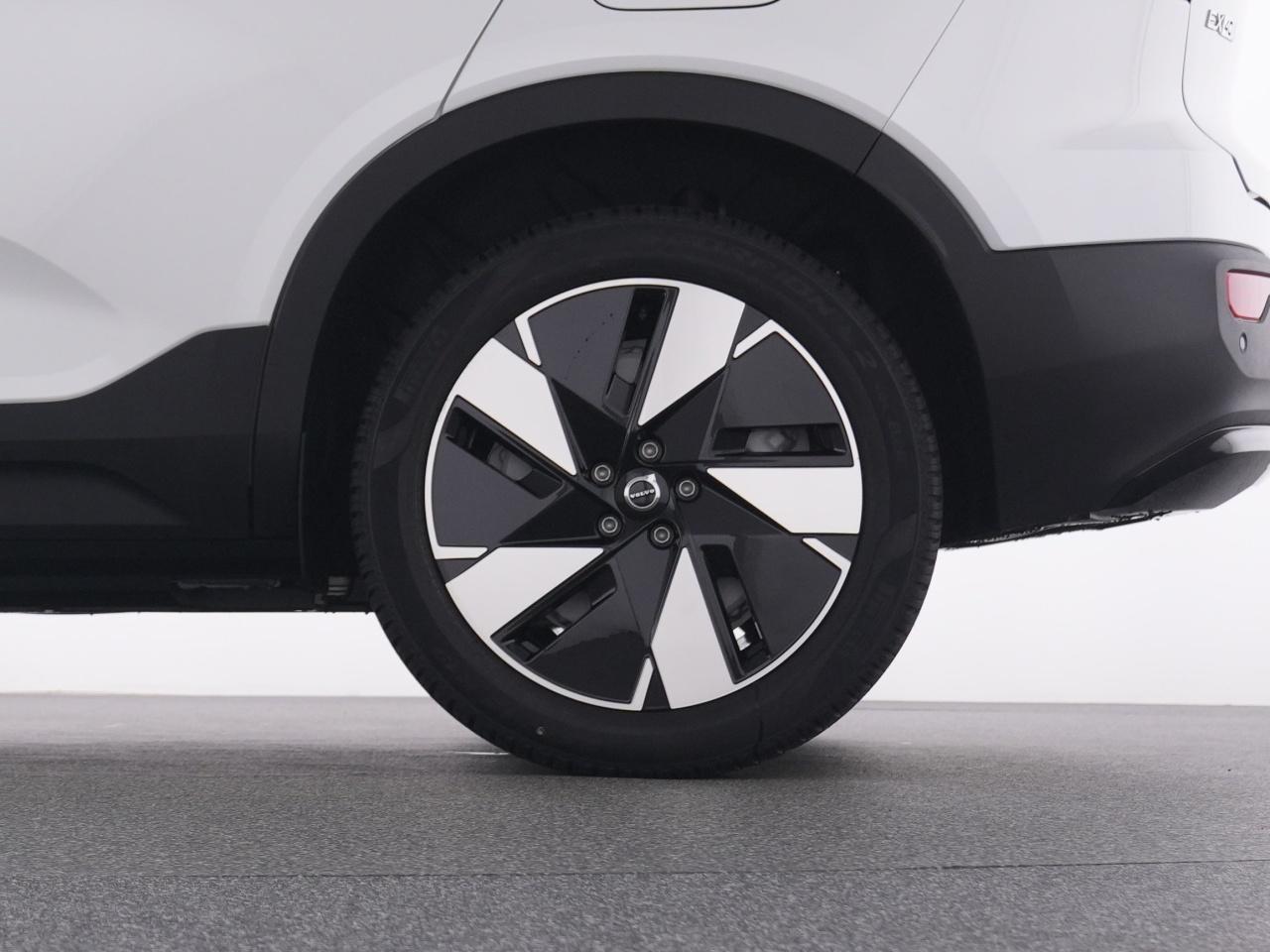 Volvo EX40 Achterwielaandrijving Plus