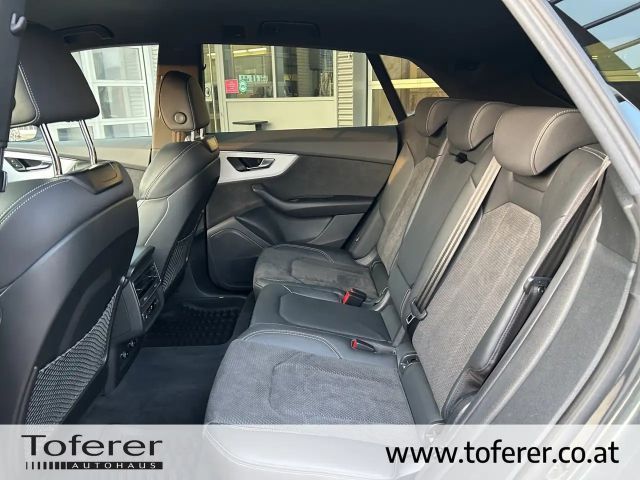 Audi Q8 55 TFSI Hybride Quattro