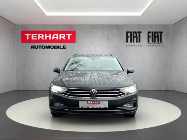 Volkswagen Passat 1.5 TSI Business DSG Variant