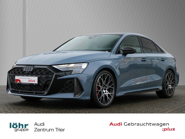 Audi RS3 Quattro S-Tronic Sedan