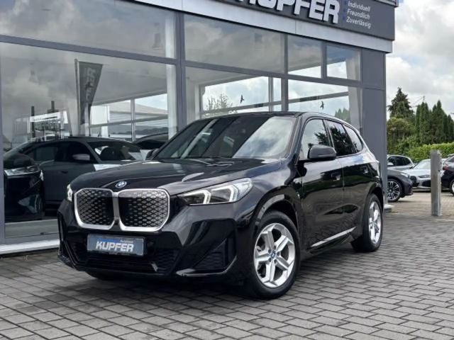BMW X1 xDrive30 M Sportp. Pano° 360°-AHK°el.Sports.