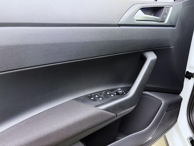 Volkswagen Polo 1.0 TSI DSG IQ.Drive R-Line