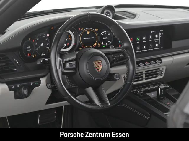 Porsche 992 4 Cabrio Carrera GTS