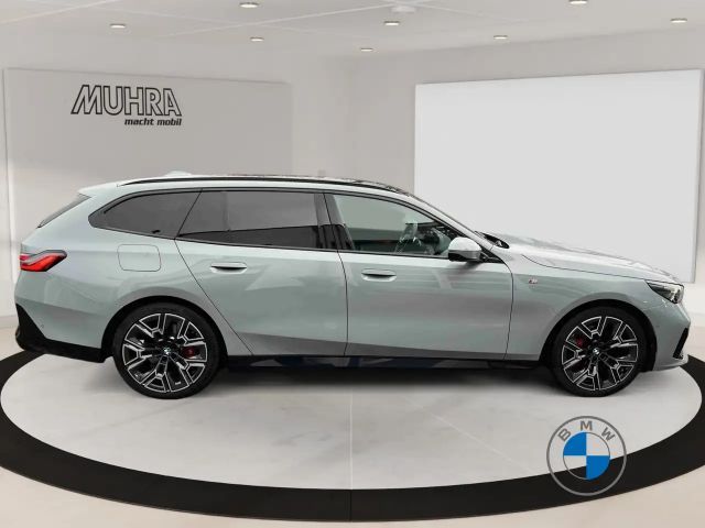 BMW 540 540d M-Sport Touring xDrive