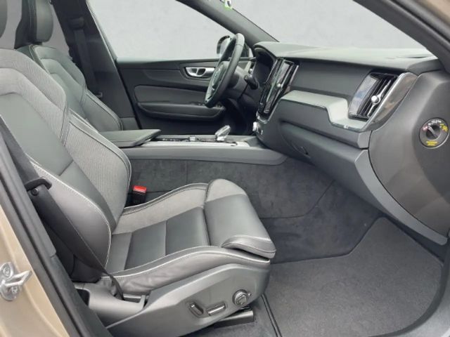 Volvo XC60 Dark Plus T8