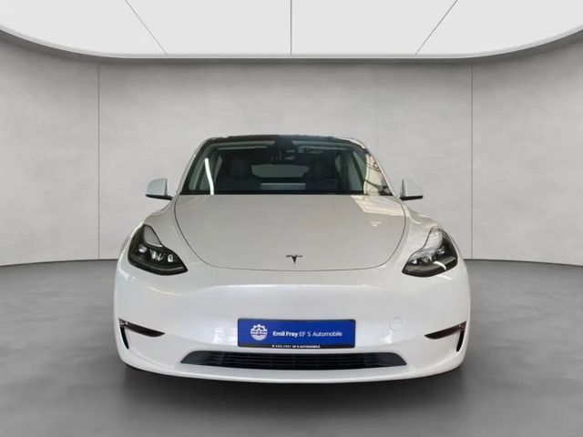 Tesla Model Y AWD Dual Motor Performance