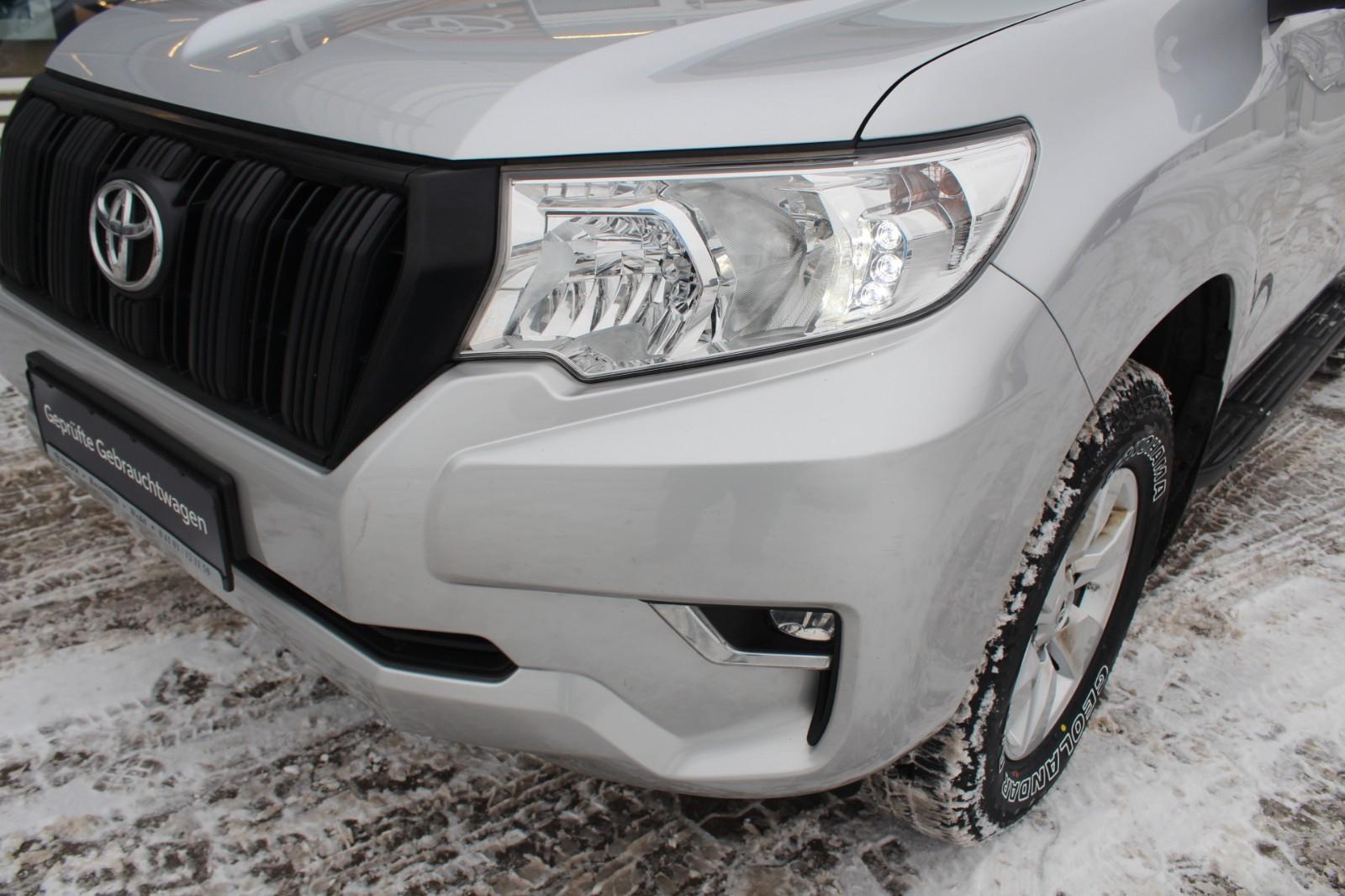 Toyota Land Cruiser Basis Vierwielaandrijving