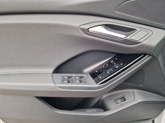 Audi Q6 e-tron TECH LED+ 19" ACC KAM.