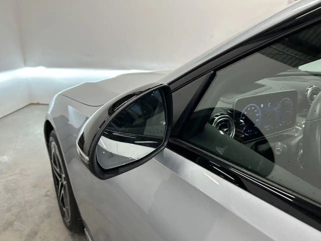 Mercedes-Benz C 300 AMG Line C 300 e