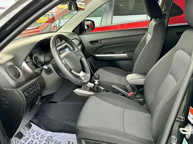 Suzuki Vitara AllGrip Hybrid Shine