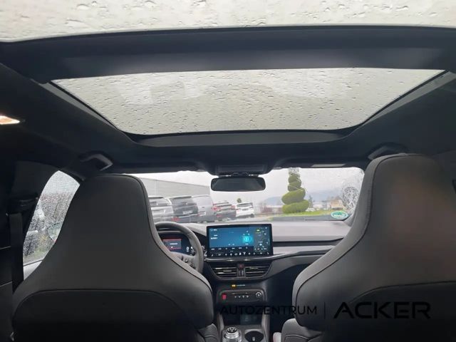 Ford Focus ST Line Wagon