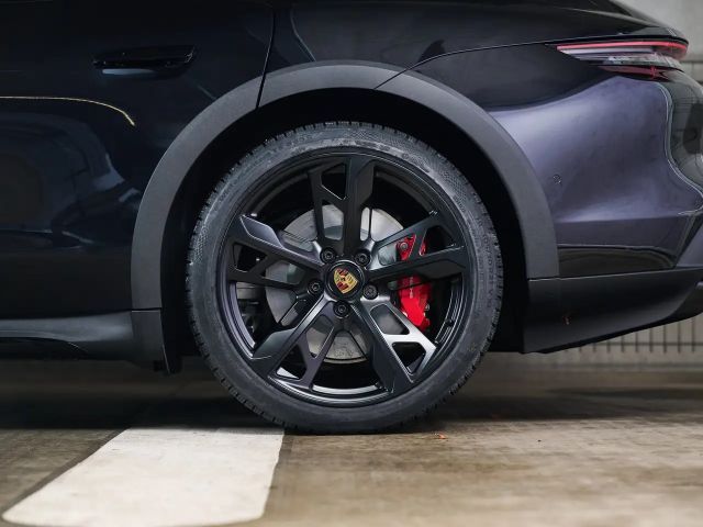 Porsche Taycan 4S Cross Turismo